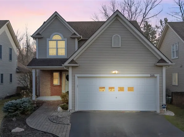 748 Bel Arbor Trl, Webster, NY 14580