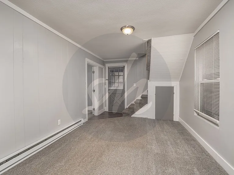 1505 N Corona St — Photo 9