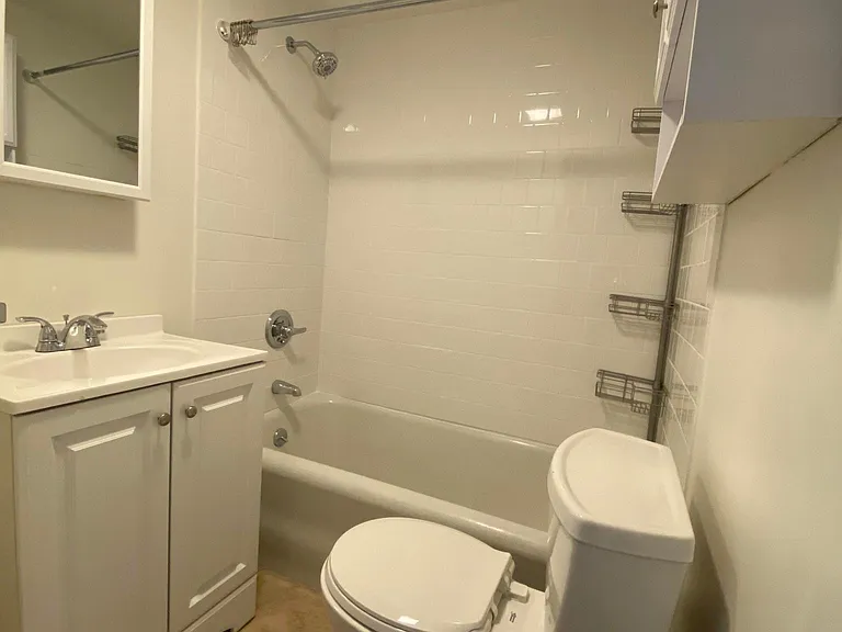520 Orchard St — Photo 6