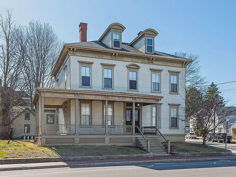 1 bed, 1.0 bath, $2,200 — Photo 2