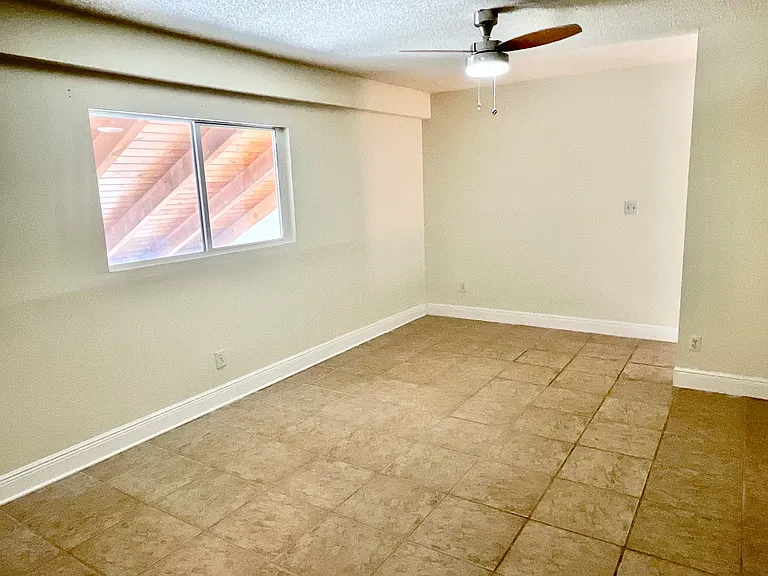 13176 SW 10th Ln — Photo 21
