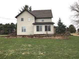 382 Keigwin Rd, Walnut, IL 61376