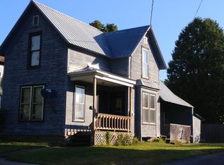 9 Grove St, Malone, NY 12953