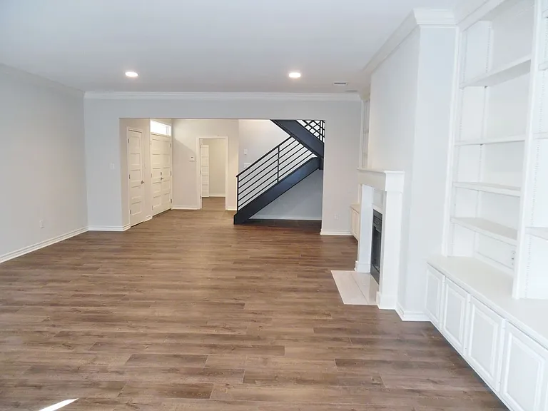 4715 Lafayette Ave — Photo 21