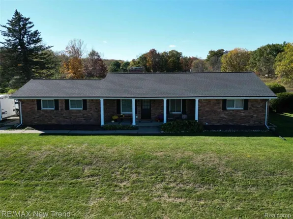 1656 S Lapeer Rd, Lapeer, MI 48446