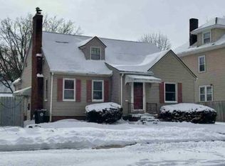 1621 W 3rd St, Waterloo, IA 50701