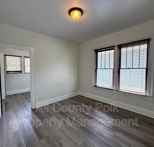 202 W Belmar St — Photo 23