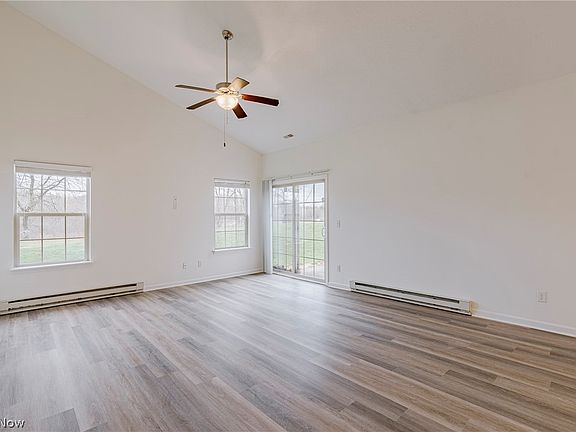 3rd image of 2477 Waterford Pointe Dr