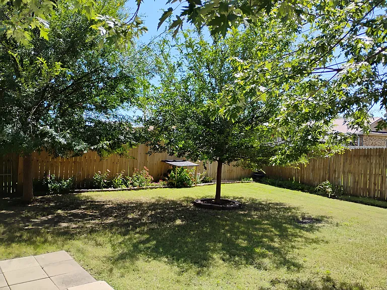 331 NE Spruce Ave — Photo 14