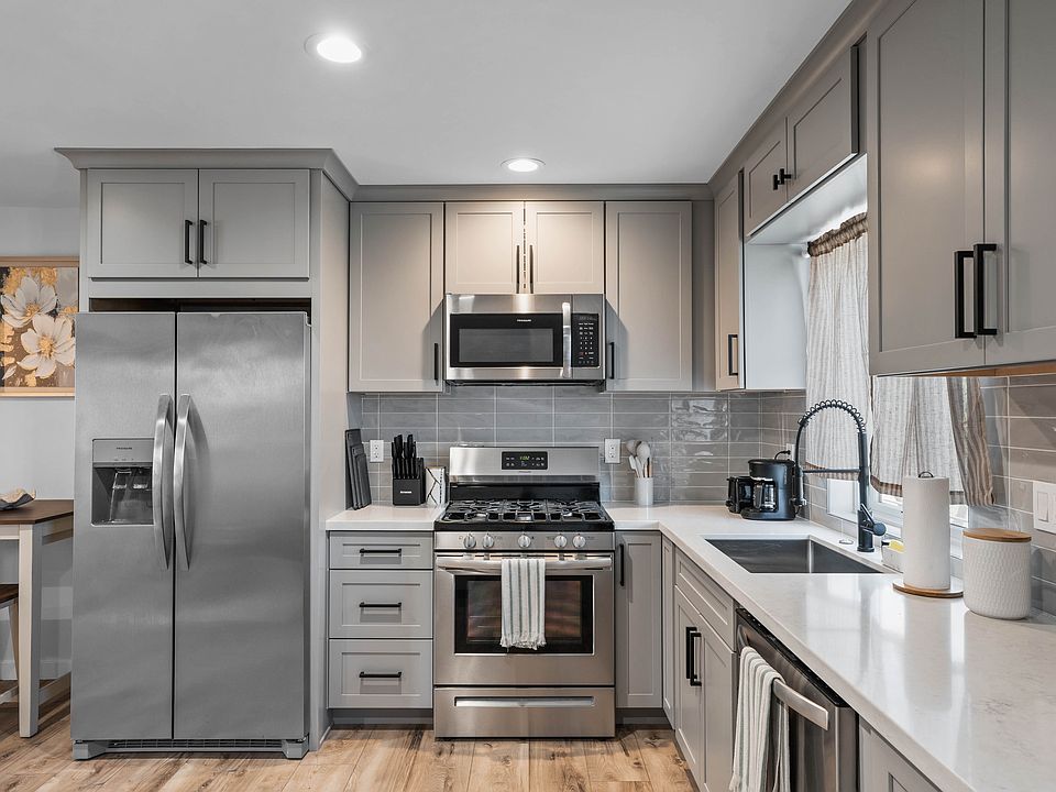 1st image of 1019 20th St #1019