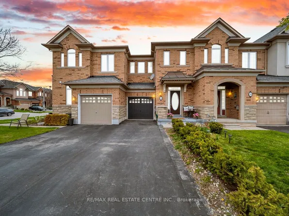 198 Duskywing Way, Oakville, ON L6L 6X4