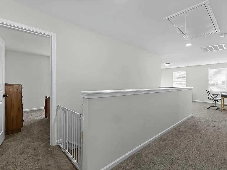 306 Starling Ave — Photo 8
