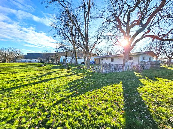 2nd image of 11220 Duggan Rd