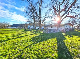 11220 Duggan Rd, Central Point, OR 97502