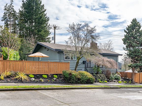 2nd image of 6969 Seward Park Ave S