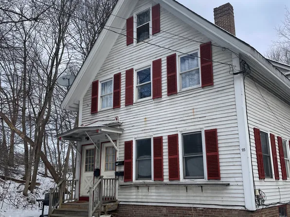 25 E Crescent St APT 1, Augusta, ME 04330