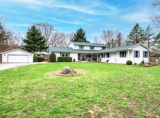 6325 Peart Rd, Morris, IL 60450