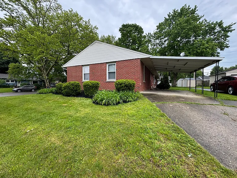 69 N Tippecanoe Dr — Photo 3