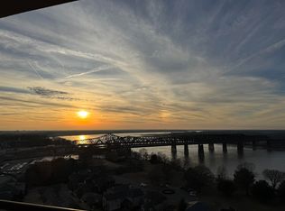 Artesian, Memphis, TN 38103