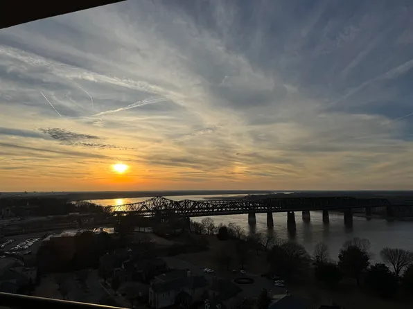 717 Riverside Dr #1506, Memphis, TN 38103