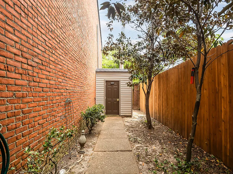 1707 Belvedere Ct — Photo 14