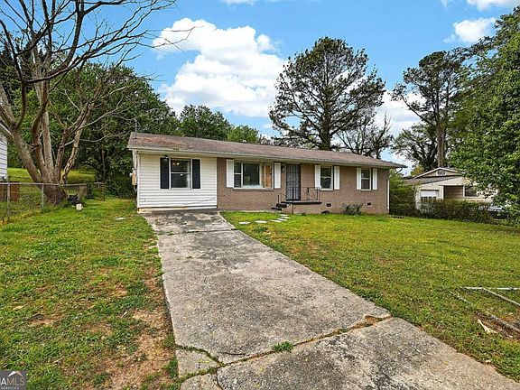 3rd image of 5173 Kingswood Cir