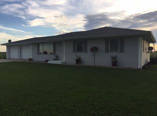 2625 210th St, Seymour, IA 52590