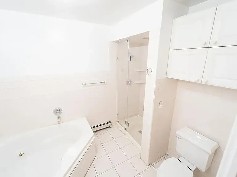 563 6th Ave #2 — Photo 10