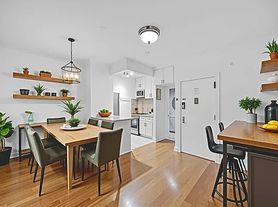 144 W 46th St