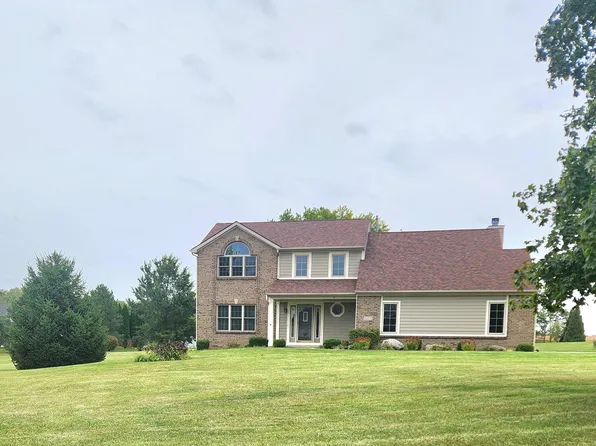 6601 N Clear Creek Rd, Huntington, IN 46750