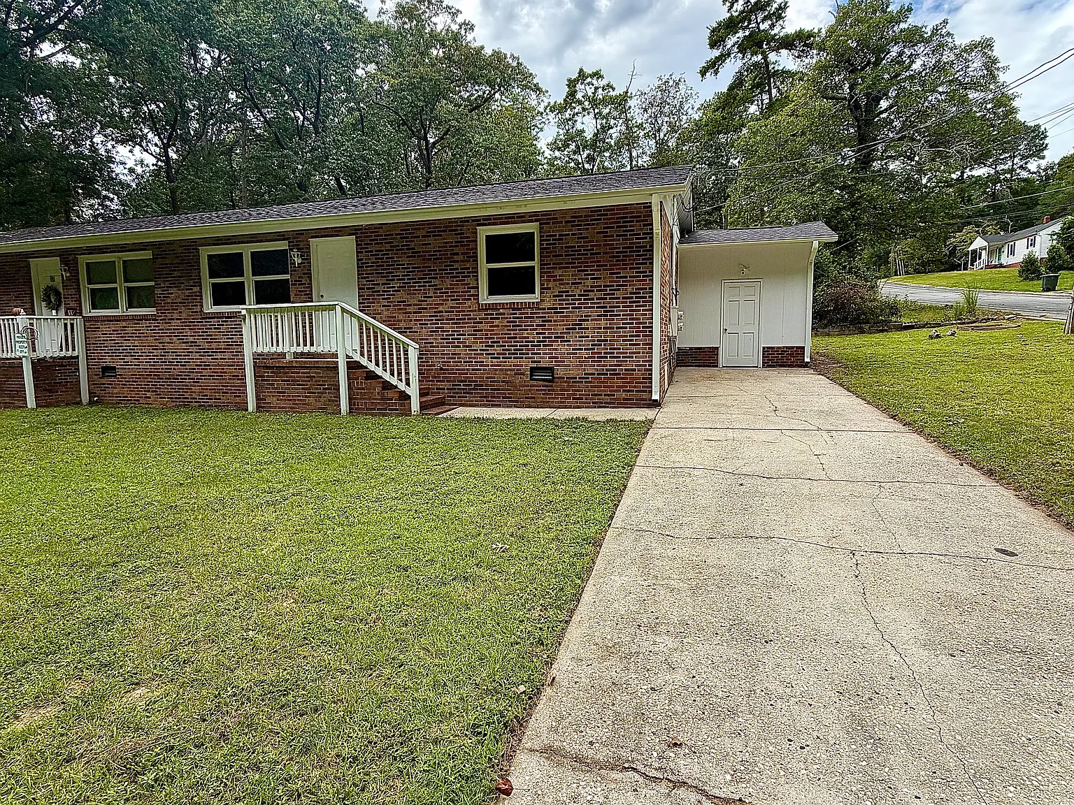 2 bed, 900 sqft, $1,000 — Photo 1