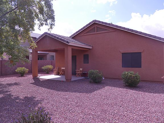 3rd image of 2528 W Burgess Ln