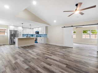 1614 SE Floresta Dr, Port Saint Lucie, FL 34983