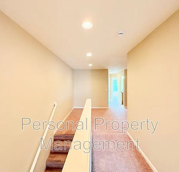 219 N 33rd Ct — Photo 11
