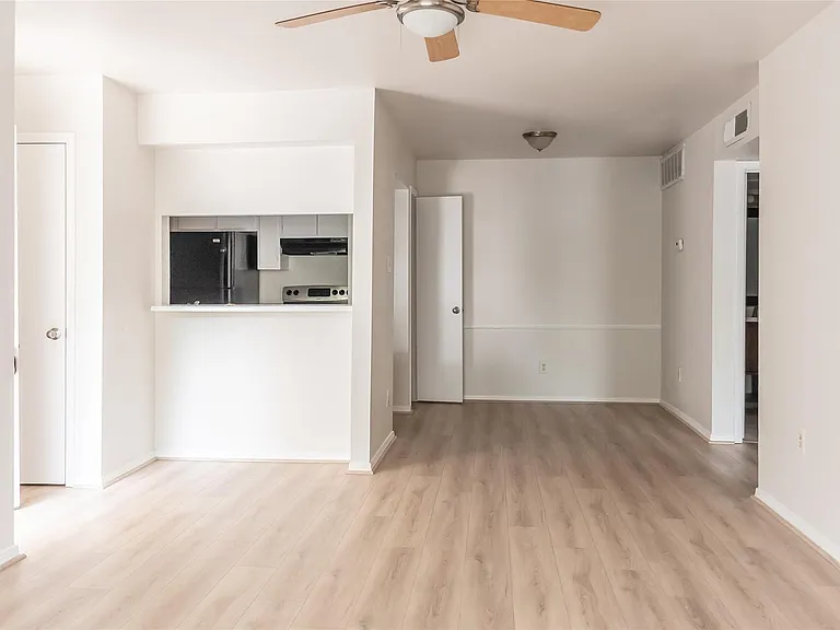 2800 Jeanetta St #704 — Photo 4