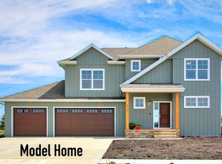 4732 59th St S, Fargo, ND 58104