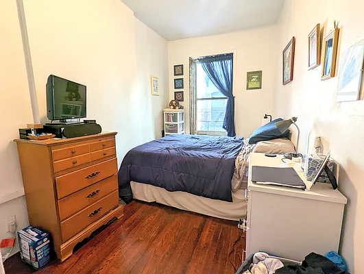 Rented by Manhattan Spaces | media 8