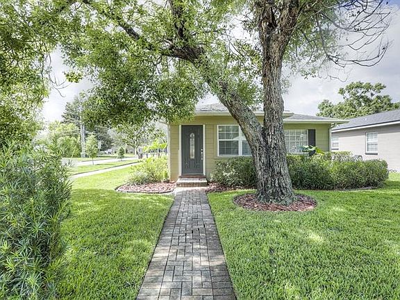 4th image of 2218 N Westmoreland Dr