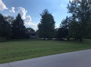 19628 Goldenwood Rd, Lebanon, MO 65536