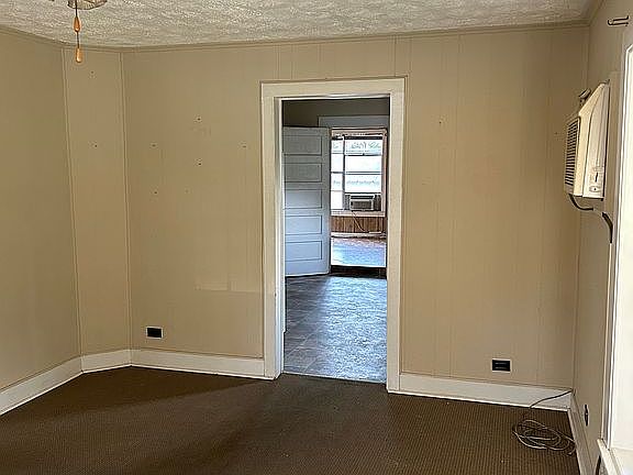 2nd image of 595 Little Rd