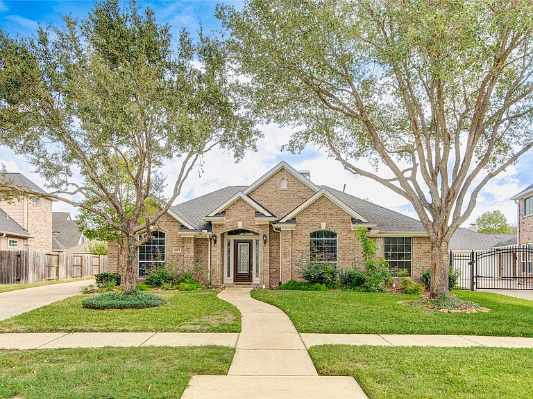 6015 Nash Creek Ct — Photo 1