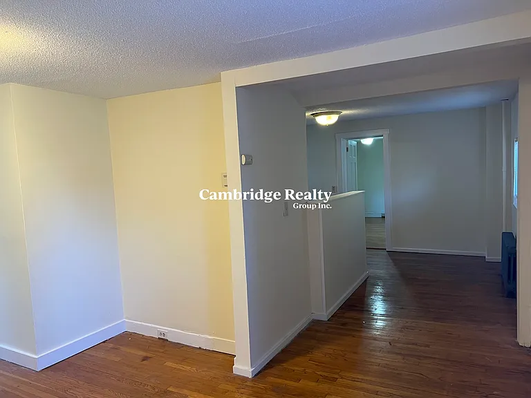 4 Park St #1 — Photo 8