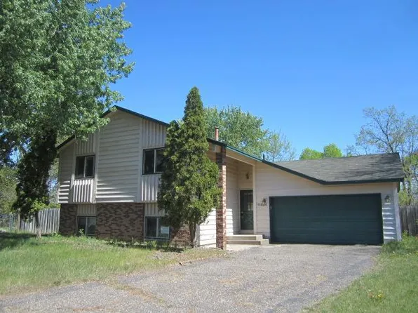 11666 Nevada Ln, Champlin, MN 55316