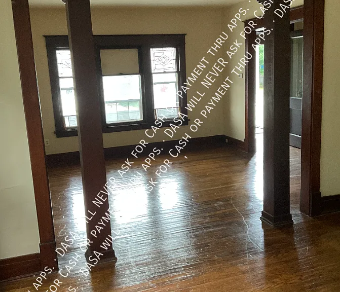 202 Chadduck Ave #LOWER — Photo 3