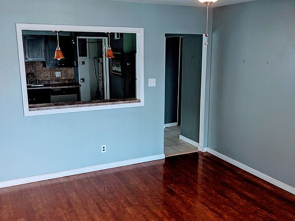 3rd image of 5805 Nashville Ave