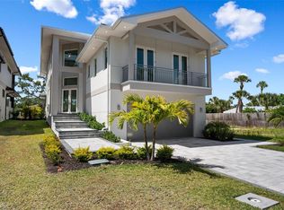 533 Venice Ln, Sarasota, FL 34242