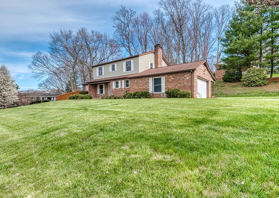 18405 Essex Dr, Abingdon, VA 24211 Zillow