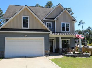 635 Longleaf Rd, Aberdeen, NC 28315