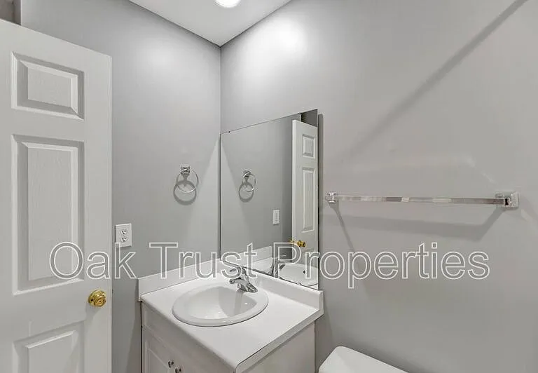 4834 Habersham Ln — Photo 27