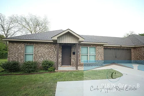 918 W Oak Ave #B Photo 1 918 W Oak Ave #B Photo 1